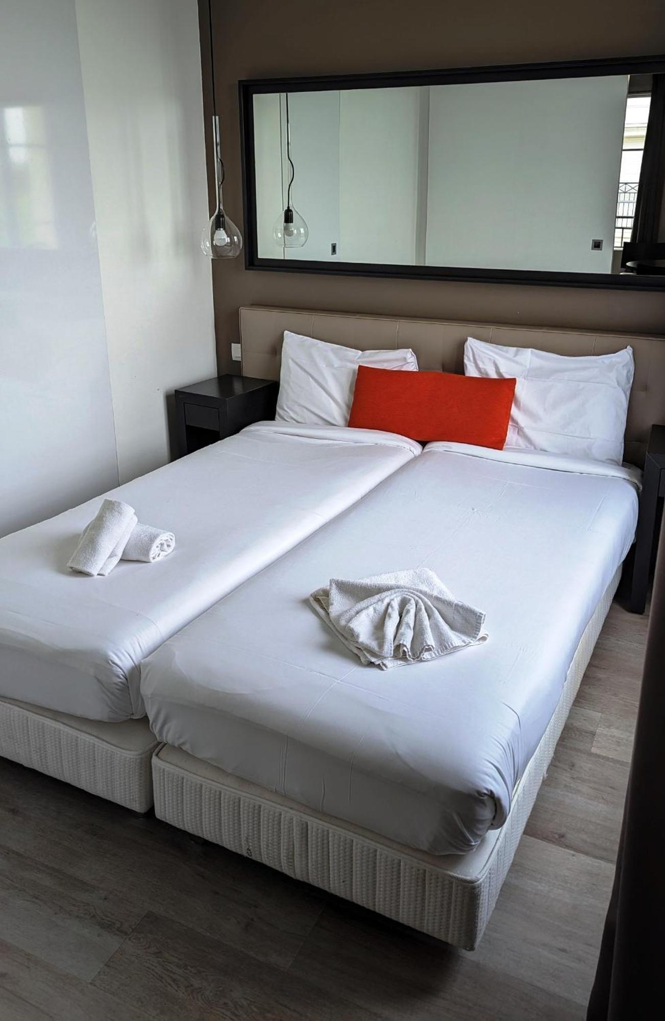 Disneyland Deluxe Flat, Outside Pool, Climatisation, 1 Min To Disney Parks Serris Exterior foto