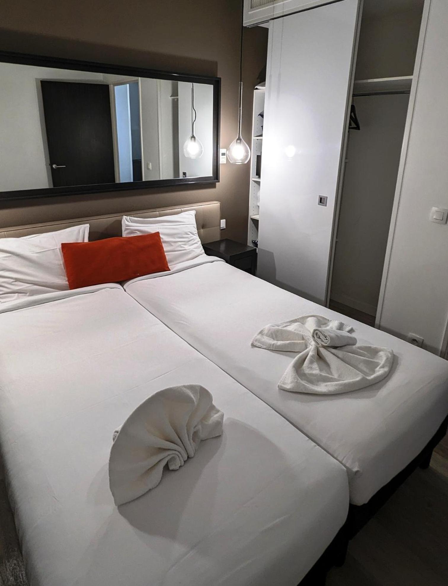 Disneyland Deluxe Flat, Outside Pool, Climatisation, 1 Min To Disney Parks Serris Exterior foto