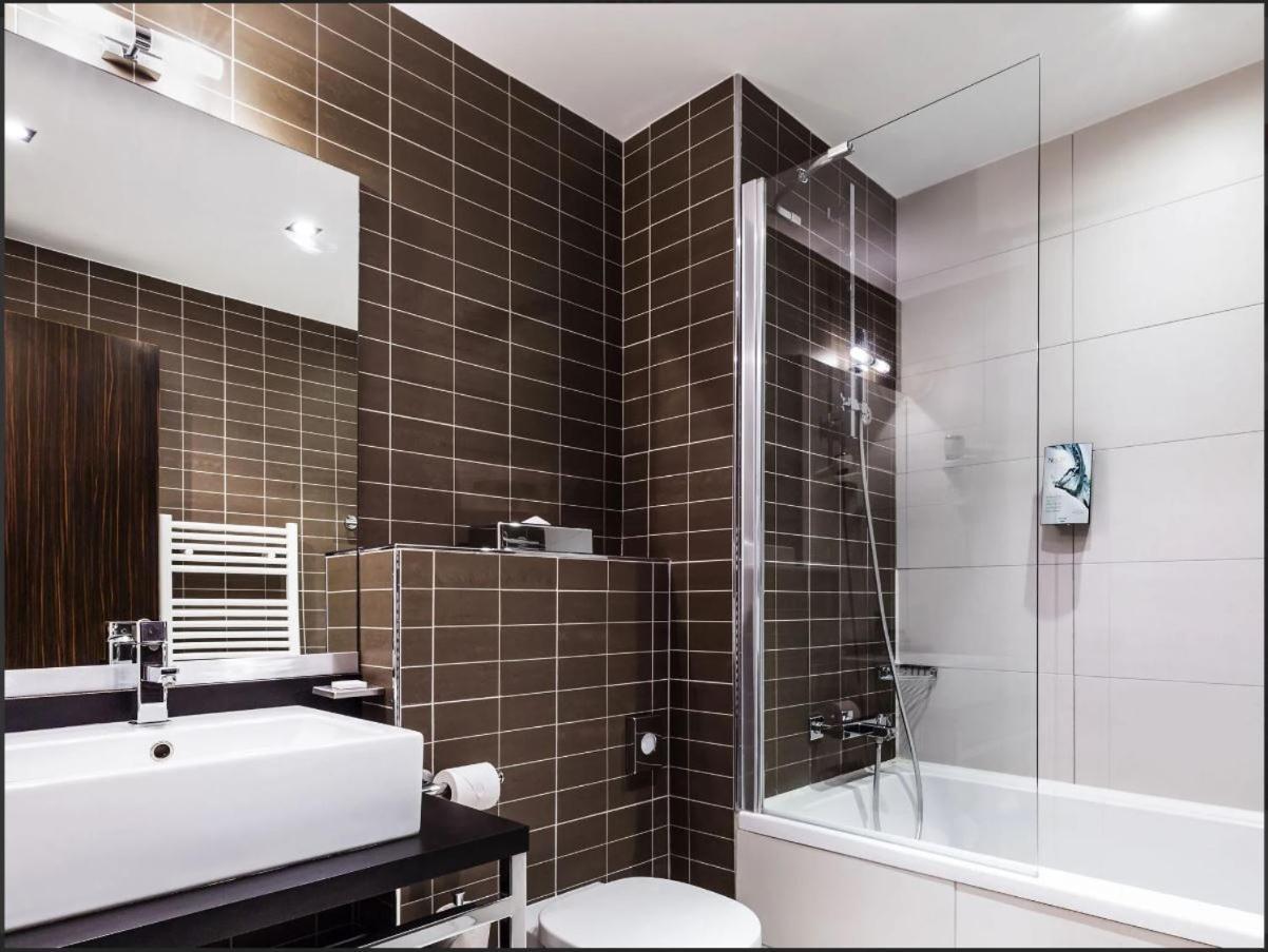 Disneyland Deluxe Flat, Outside Pool, Climatisation, 1 Min To Disney Parks Serris Exterior foto